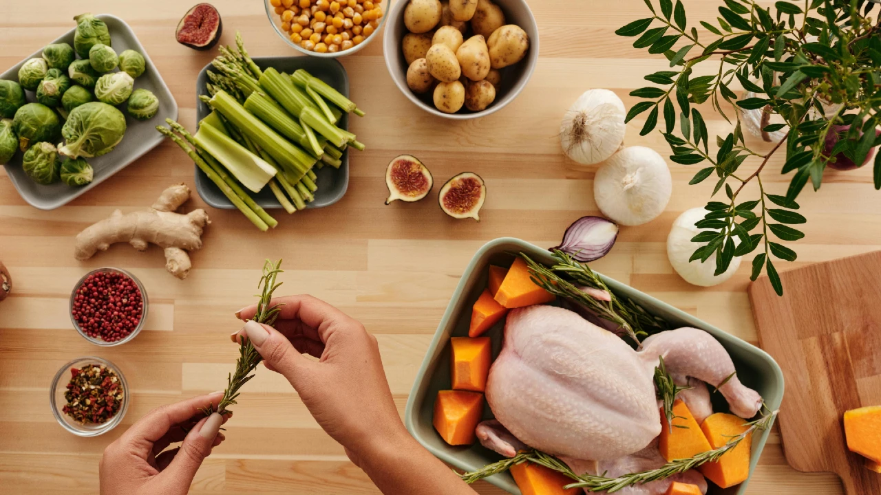 Kitchen Wonders: Smart Hacks for Effortless Cooking